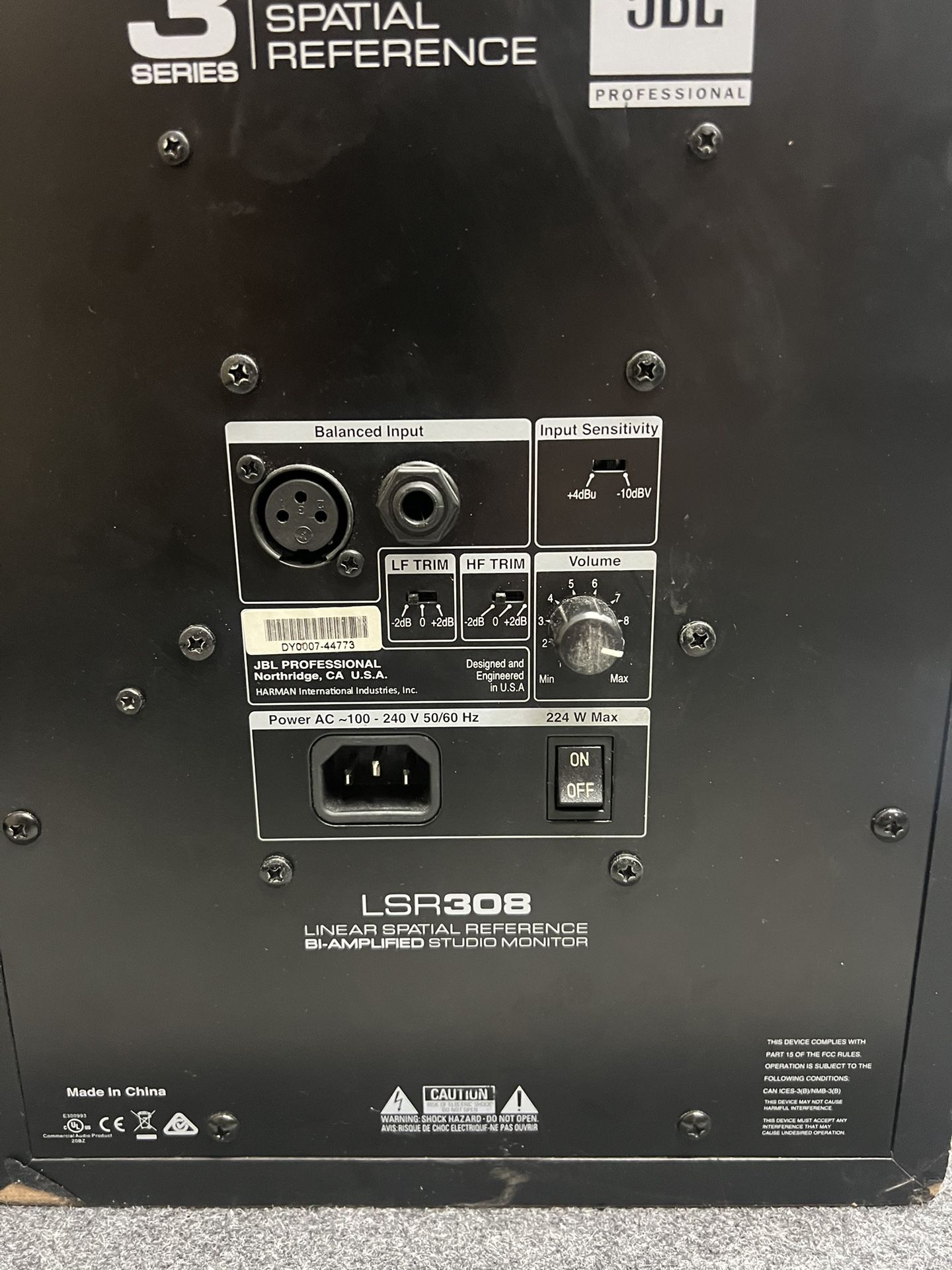 JBL LSR308 Studio monitors