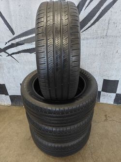 215/55r17 Vredstein Hitrac All Season Tires