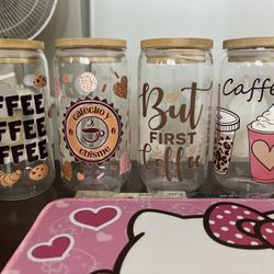 Custom Cups 🤍