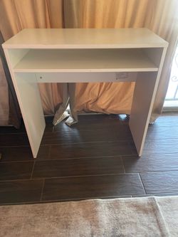 Computer desk 30 x 18 x 30