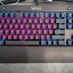 STRAFE RGB Mechanical Gaming Keyboard — CHERRY® MX Brown (DE)