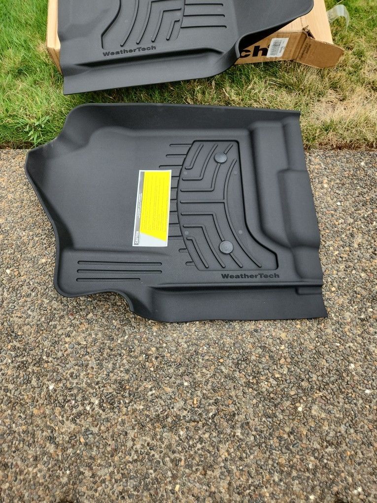 WeatherTech Front Liners