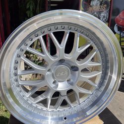 NEW 18” ESR WHEELS 