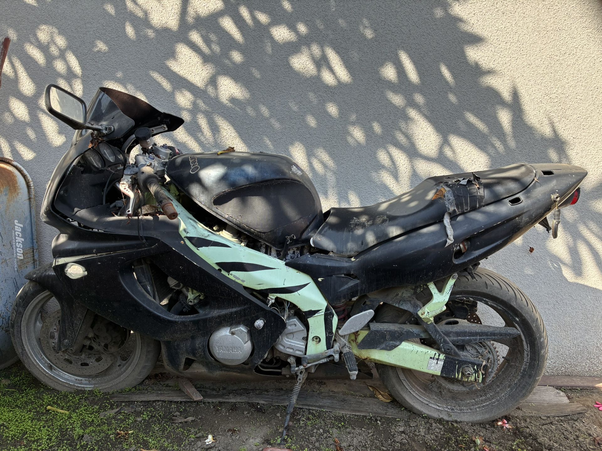 2006 Yamaha Yzf 600 ….street bike …motorcycle …cheap
