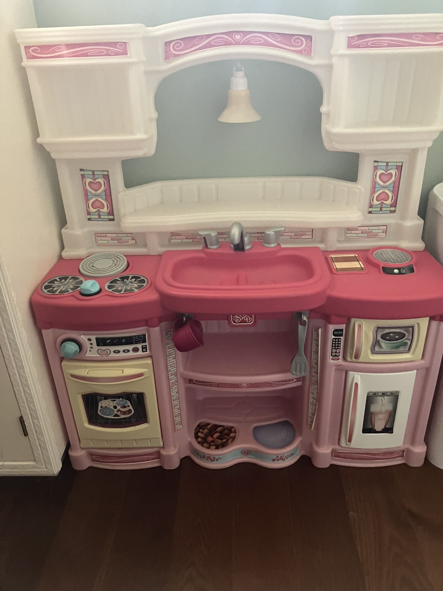 Play Kitchen
