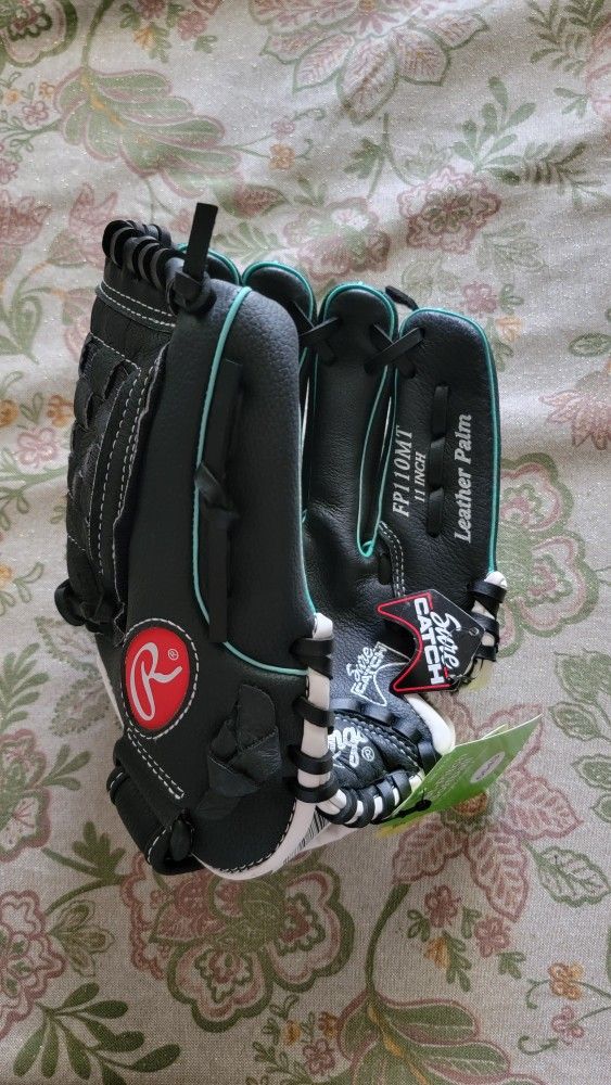 11" Rawlings Baseball Or Softball Glove Youth 