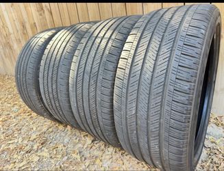 Set tires 275/40/22 same 275/40r22