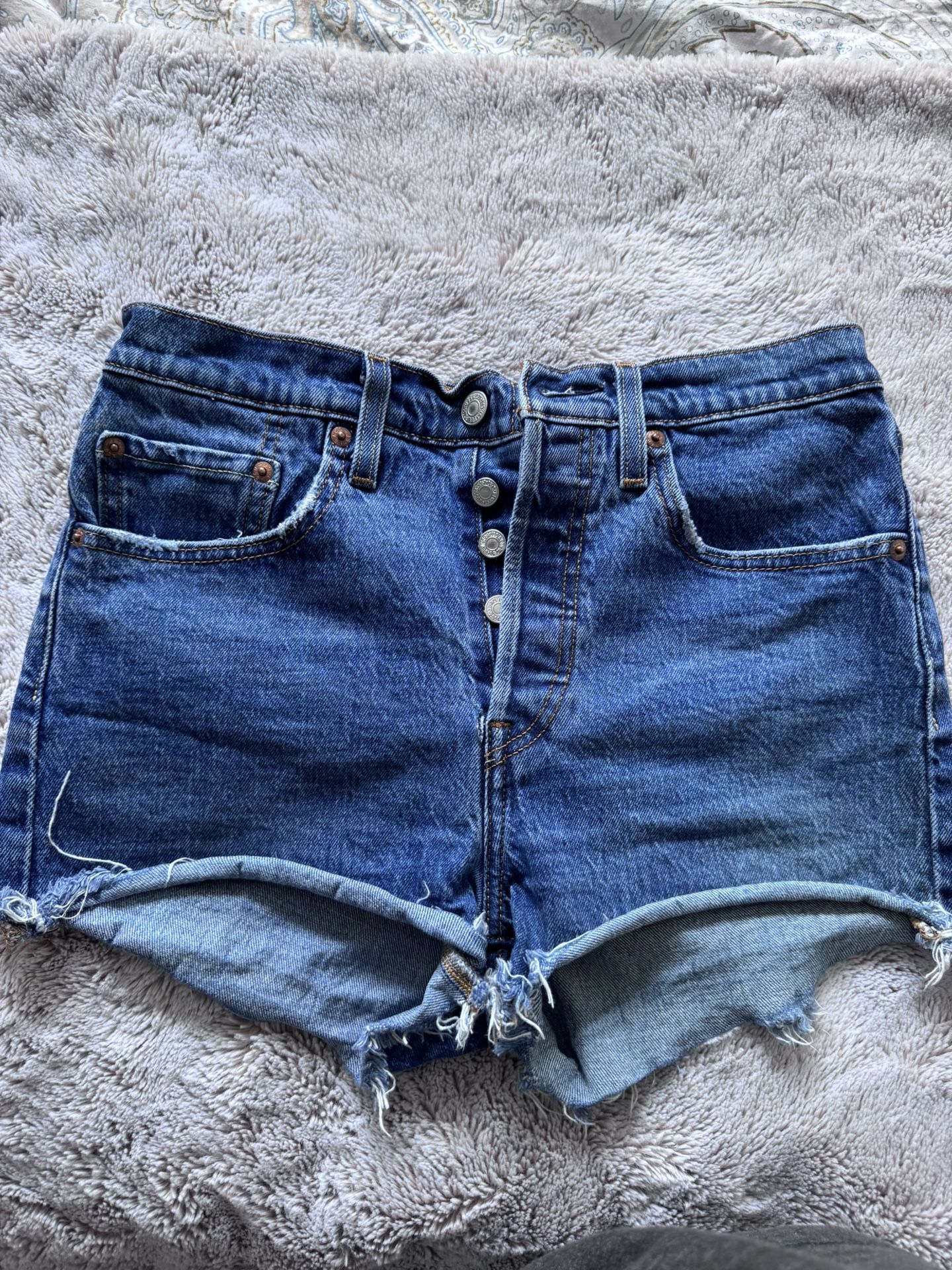 Levi Shorts