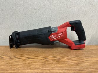 Milwaukee 2821-20 M18 FUEL GEN-2 18V Lithium-Ion Brushless Cordless SAWZALL Reciprocating Saw (Tool-Only)