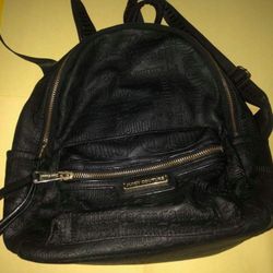 Women’s Small Backpack