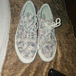 7.5 Mens  John elliot Converses pet smk free homw