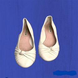 American Eagle White Flats Shoes Girls Sz 2