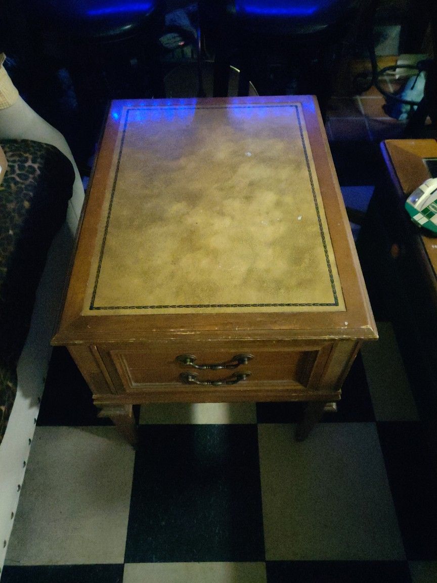 table antique