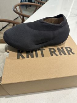 YZY KNIT RNR