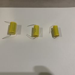 Universal Bass Blocker Capacitor Works With All Tweeters / Driver Horns  $5 Each 2.2 , 3.3 , 4.7 