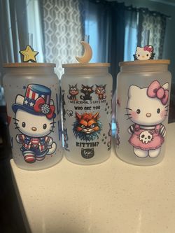 Hello Kitty Two Different Designs & Cats 🐈 Frosted Cups 16 oz