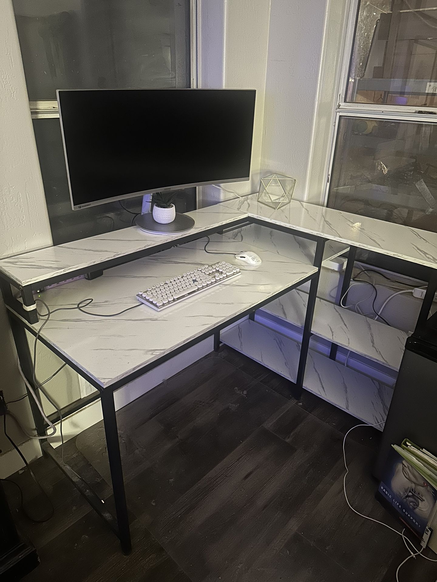 White Marble L-shaped Desk With Shelves