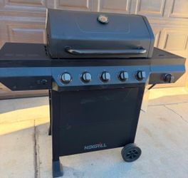 New Assambled from the box PROPANE GAS BBQ GRILL