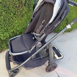 🌟Uppababy Cruz stroller PLUS all the accessories: piggy back, and tray attachment! Great Condition!