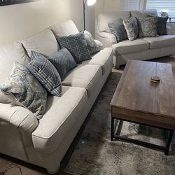 Sofa & Loveseat Set – Like New – Very Clean