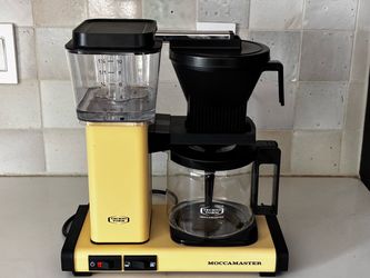 Moccamaster KBGV Select Coffee Maker — Butter Yellow, Recently Serviced by Moccamaster