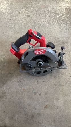 Milwaukee Circular Saw 7 1/14