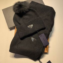 Hat + Scarf! Black Prada 