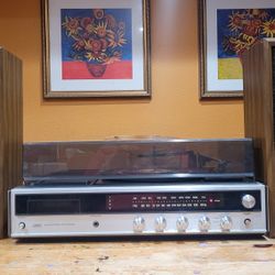 Clean Sears 132 AM/FM Stereo Receiver 8 Track Turntable Phonograph & Speakers