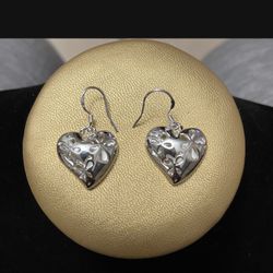 Sterling Silver Heart Earrings 💕