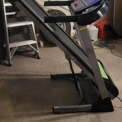 Fitness Avenue Treadmill