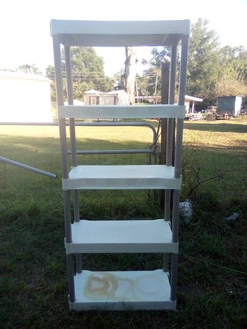 Set A Plastic Shelves Excellent Condition $20