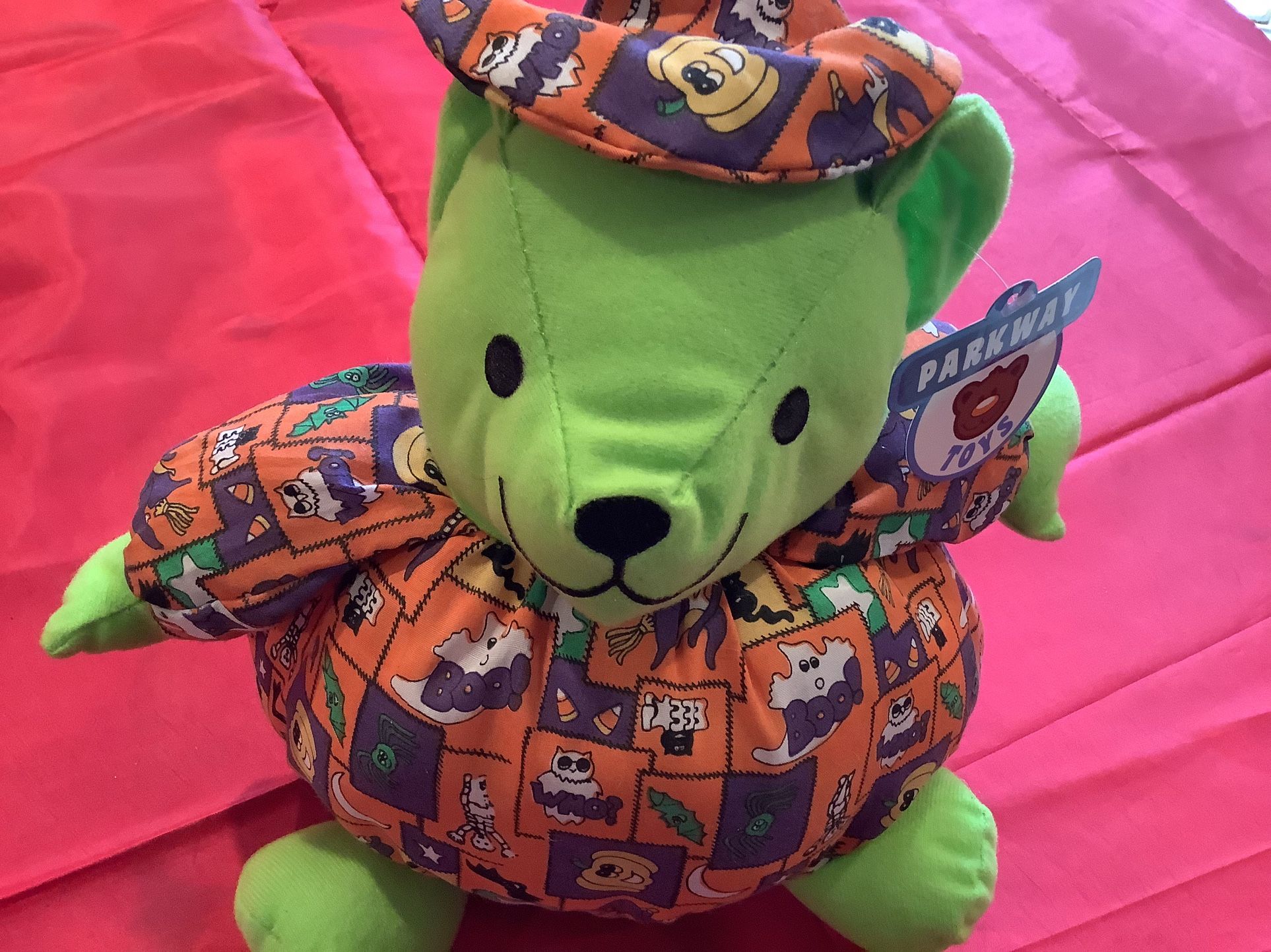 Vintage Halloween Bear Pumpkin Parway toys with tag