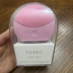 NWT FOREO LUNA mini 2 Ultra-hygienic Facial Cleansing Brush All Skin Types 