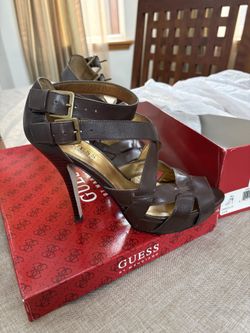 Women Guess Sandals