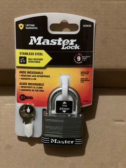 Master Lock stainless steel outdoor padlock with key