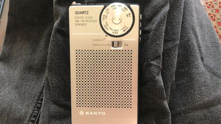 Vintage digital clock AM /FM ReciverRPM 6800