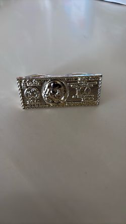 100$ bill ring