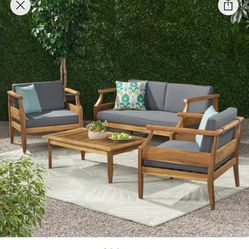Outdoor Patio Furniture For Sale. 