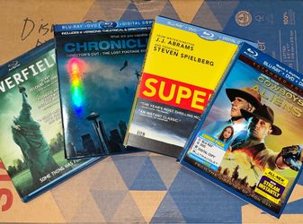 LOT OF BLU-RAY DVDS DISNEY: RANGO, CLOVERFIELD, NATIONAL TREASURE