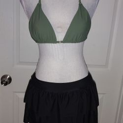 MEDIUM Green Bikini With Swim Skirt