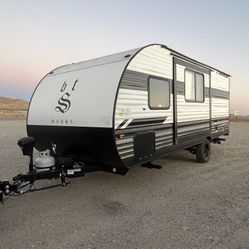 Camper Trailer