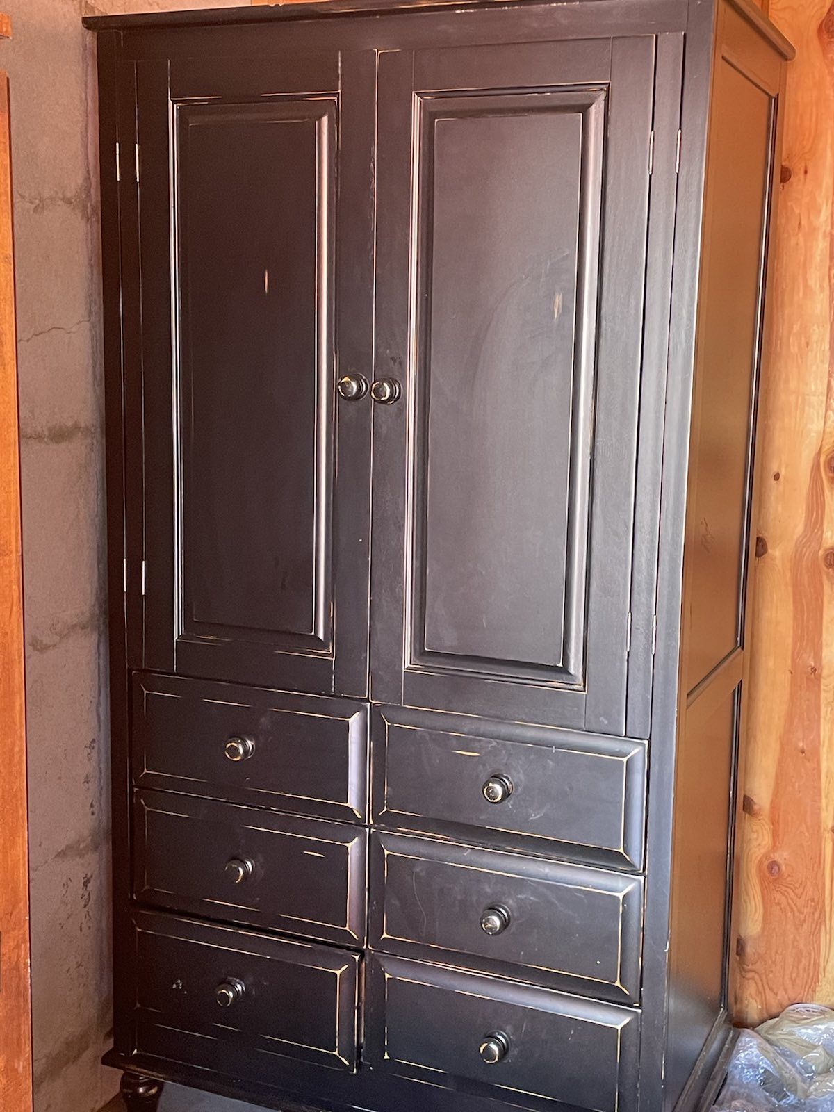 Armoire/Armware