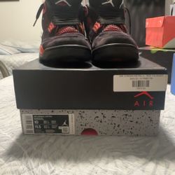 Jordan 4 Retro Red Thunder Size 10