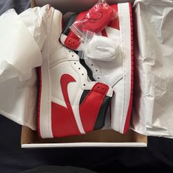 Nike Jordan 1 High Heritage