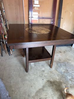 Kitchen pub table