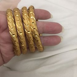 Fashion Jewelry Bangle $25