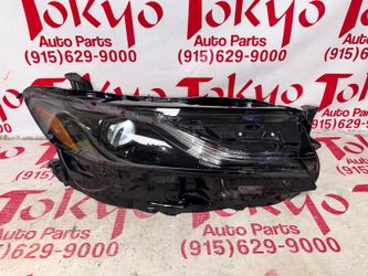2024-2025 Toyta Camry  SE LE  Right headlight  LED OEM