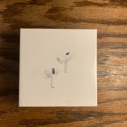 Apple AirPods Pro (2nd Generation) -MagSafe Case