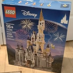 Disney Castle 71040 New / Never Built / 100% Complete 