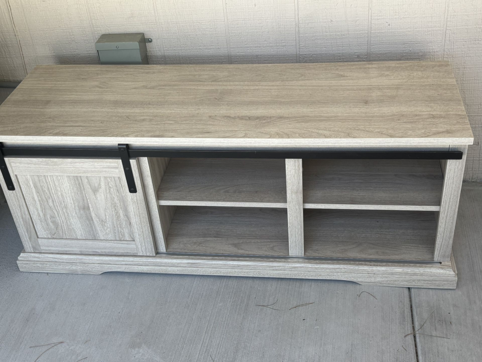Shoe Rack (Barn Style)